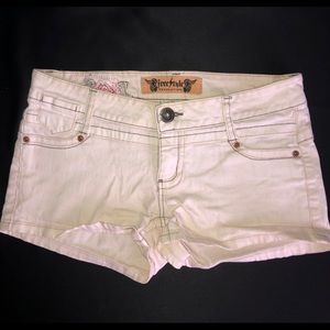 Freestyle Revolution shorts w/rose embroidery